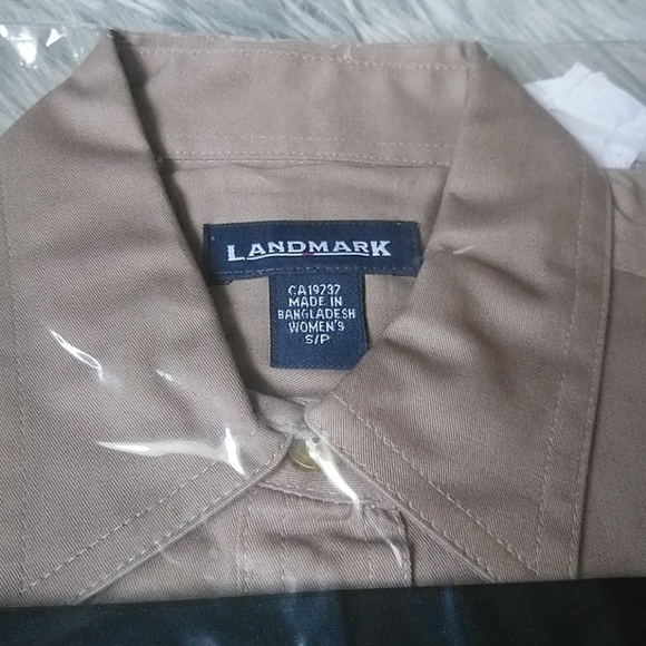 2/$15 LANDMARK women's tan button down shirt - Picture 4 of 5